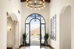 2433 W Praiano Way, Phoenix, AZ 85086 - Photo 11