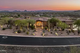 2433 W Praiano Way, Phoenix, AZ 85086 - Photo 9