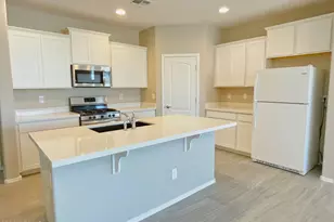 12437 N 174th Ln, Surprise, AZ 85388 - Photo 7