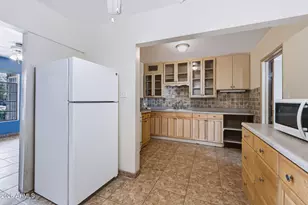 2040 E Whitton Ave, Phoenix, AZ 85016 - Photo 7