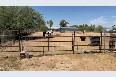 11912 S Airport Road, Buckeye, AZ 85326 - Photo 9