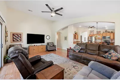 912 E Julie Avenue, San Tan Valley, AZ 85140 - Photo 9