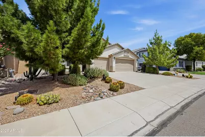 912 E Julie Avenue, San Tan Valley, AZ 85140 - Photo 3