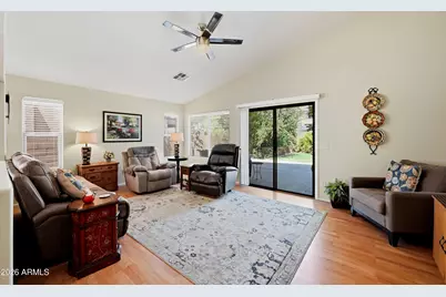912 E Julie Avenue, San Tan Valley, AZ 85140 - Photo 7