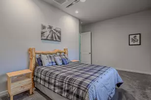 40130 N 7th St, Phoenix, AZ 85086 - Photo 35