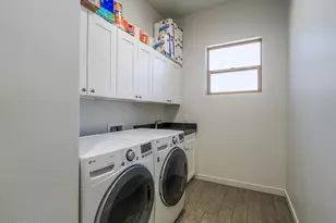 40130 N 7th St, Phoenix, AZ 85086 - Photo 31
