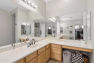 5561 S Wayne Dr, Chandler, AZ 85249 - Photo 25