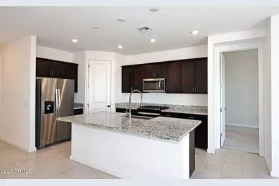 9038 S 69th Drive, Laveen, AZ 85339 - Photo 11