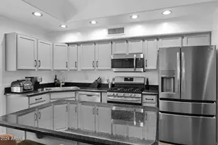 3432 E Lance Ln, Phoenix, AZ 85018 - Photo 3