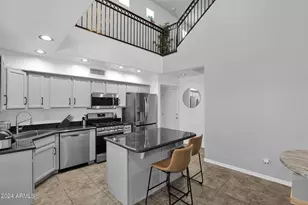 3432 E Lance Ln, Phoenix, AZ 85018 - Photo 7
