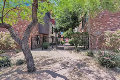 3432 E Lance Lane, Phoenix, AZ 85018 - Photo 25