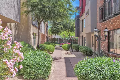 3432 E Lance Lane, Phoenix, AZ 85018 - Photo 23