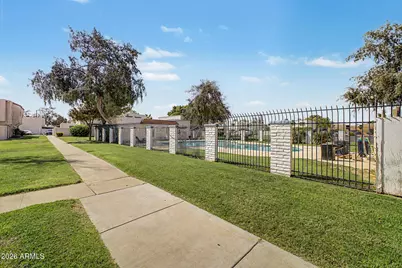 5206 N 42nd Lane, Phoenix, AZ 85019 - Photo 25