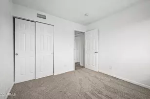 5206 N 42nd Ln, Phoenix, AZ 85019 - Photo 19