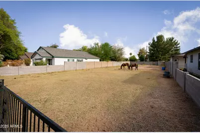 2217 W Hayward Avenue #-, Phoenix, AZ 85021 - Photo 11