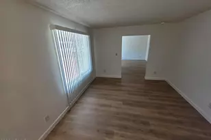 3850 W Caribbean Ln, Phoenix, AZ 85053 - Photo 9