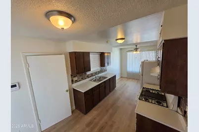 3850 W Caribbean Lane, Phoenix, AZ 85053 - Photo 5