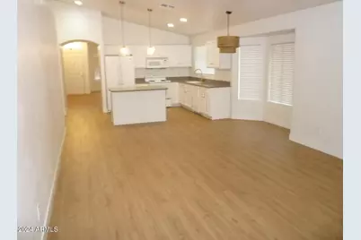9139 W Canyon Drive, Peoria, AZ 85382 - Photo 5