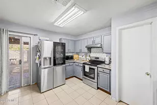 564 W Jardin Loop, Casa Grande, AZ 85122 - Photo 17