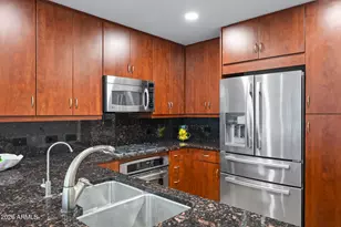 7157 E Rancho Vista Dr, Scottsdale, AZ 85251 - Photo 5