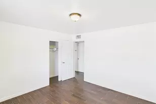 1201 E Griswold Rd, Phoenix, AZ 85020 - Photo 13