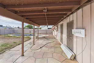 5734 N 36th Dr, Phoenix, AZ 85019 - Photo 19