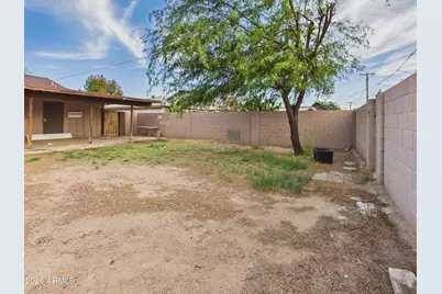5734 N 36th Drive, Phoenix, AZ 85019 - Photo 21