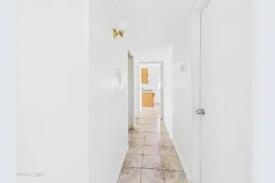 5734 N 36th Drive, Phoenix, AZ 85019 - Photo 13
