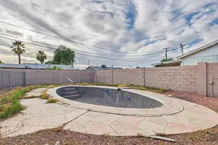 5734 N 36th Dr, Phoenix, AZ 85019 - Photo 23