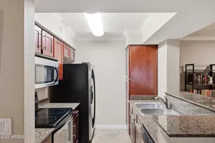 2025 E Campbell Ave, Phoenix, AZ 85016 - Photo 3