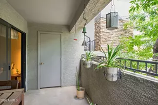 2025 E Campbell Ave, Phoenix, AZ 85016 - Photo 17