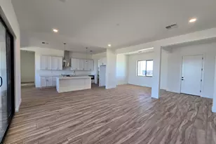 31094 N 213th Ln, Wittmann, AZ 85361 - Photo 9