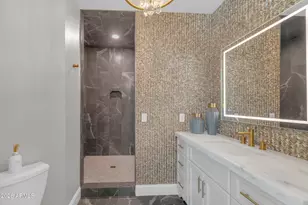 9016 N 60th St, Paradise Valley, AZ 85253 - Photo 51
