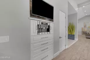 9016 N 60th St, Paradise Valley, AZ 85253 - Photo 15