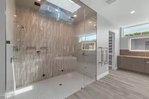 9016 N 60th St, Paradise Valley, AZ 85253 - Photo 29