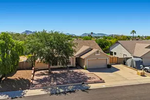 1443 E Wickieup Ln, Phoenix, AZ 85024 - Photo 45