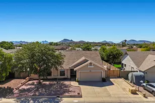 1443 E Wickieup Ln, Phoenix, AZ 85024 - Photo 43