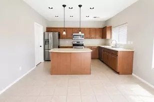 2729 E Chester Dr, Chandler, AZ 85286 - Photo 3