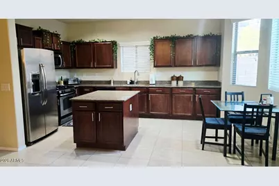 121 W Hackberry Drive, Chandler, AZ 85248 - Photo 3