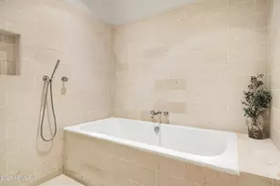 4745 N Scottsdale Rd, Scottsdale, AZ 85251 - Photo 13