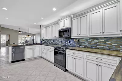19920 N 108th Avenue, Peoria, AZ 85373 - Photo 9