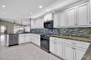 19920 N 108th Ave, Peoria, AZ 85373 - Photo 9