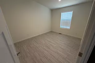 6527 E Galahad Ln, Hereford, AZ 85615 - Photo 11