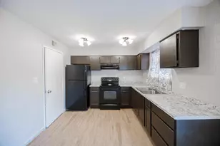 6565 N 19th Ave, Phoenix, AZ 85015 - Photo 11