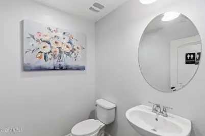 21686 W Hess Avenue, Buckeye, AZ 85326 - Photo 11