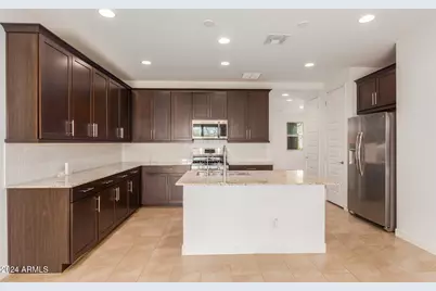 8911 W Solano Drive, Glendale, AZ 85305 - Photo 11