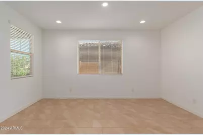8911 W Solano Drive, Glendale, AZ 85305 - Photo 7