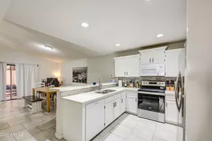 10025 W Sells Dr, Phoenix, AZ 85037 - Photo 3
