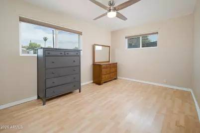 2402 N 36th Place, Phoenix, AZ 85008 - Photo 19
