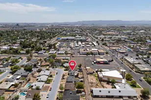 2402 N 36th Pl, Phoenix, AZ 85008 - Photo 21